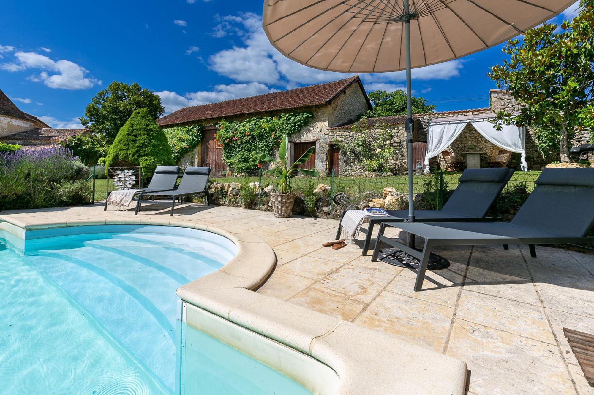 Pontours La Maison Louverie מראה חיצוני תמונה
